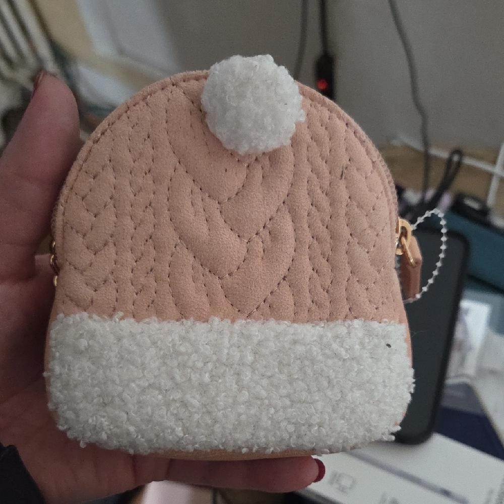 LC Lauren Conrad Beige Coin Purse